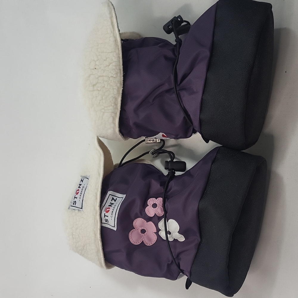 Stonz Baby Booties Size Large